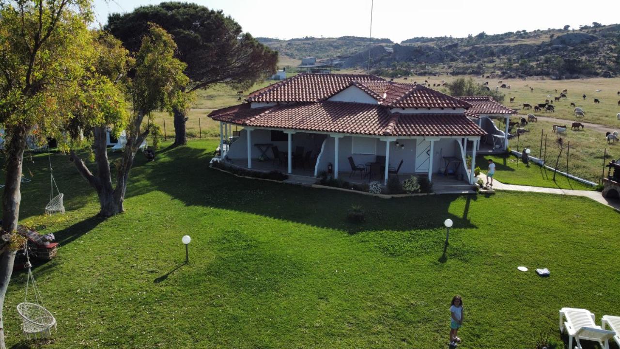 River Rooms Kriaritsi Skala Sikias Bagian luar foto